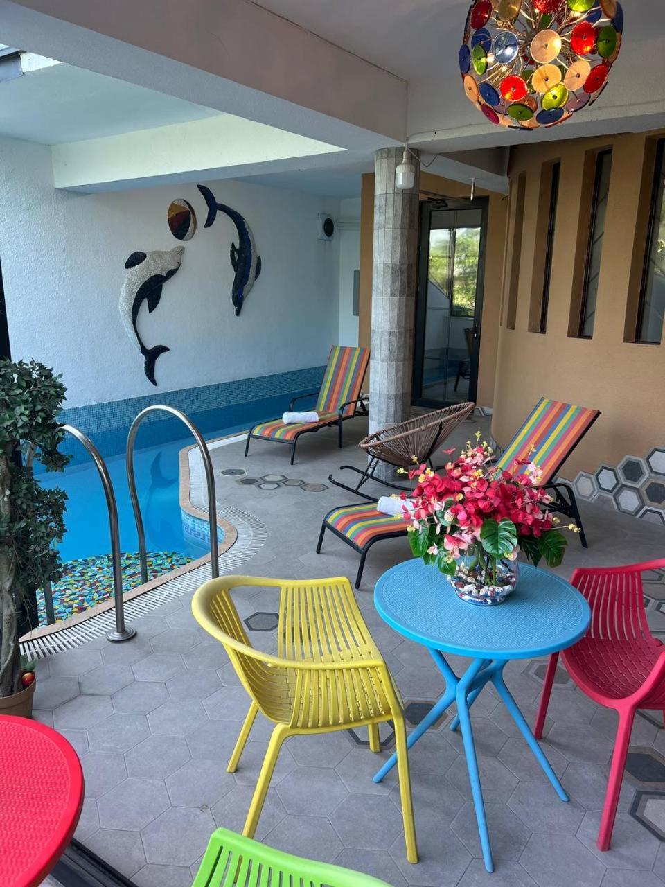 טביליסי Hotel Livin מראה חיצוני תמונה