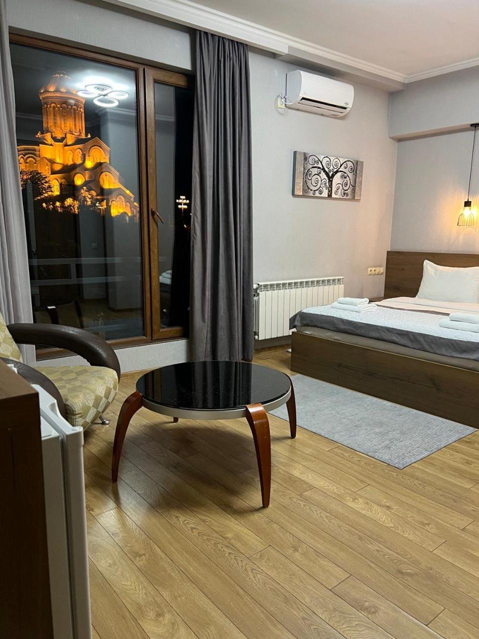 טביליסי Hotel Livin מראה חיצוני תמונה