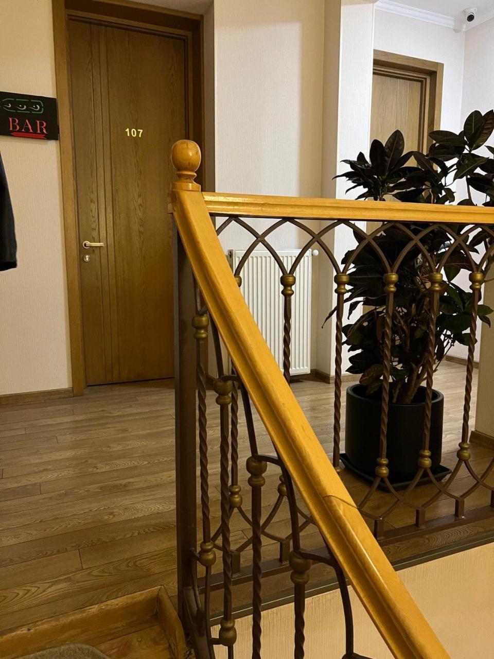 טביליסי Hotel Livin מראה חיצוני תמונה