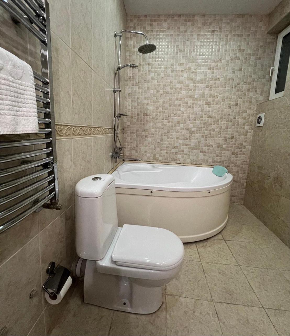 טביליסי Hotel Livin חדר תמונה